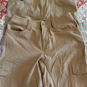 2 Pair Under Armour Cargo Pants 30 X 32